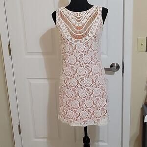 Madison Paige Coral and ivory lace midi dress women size small